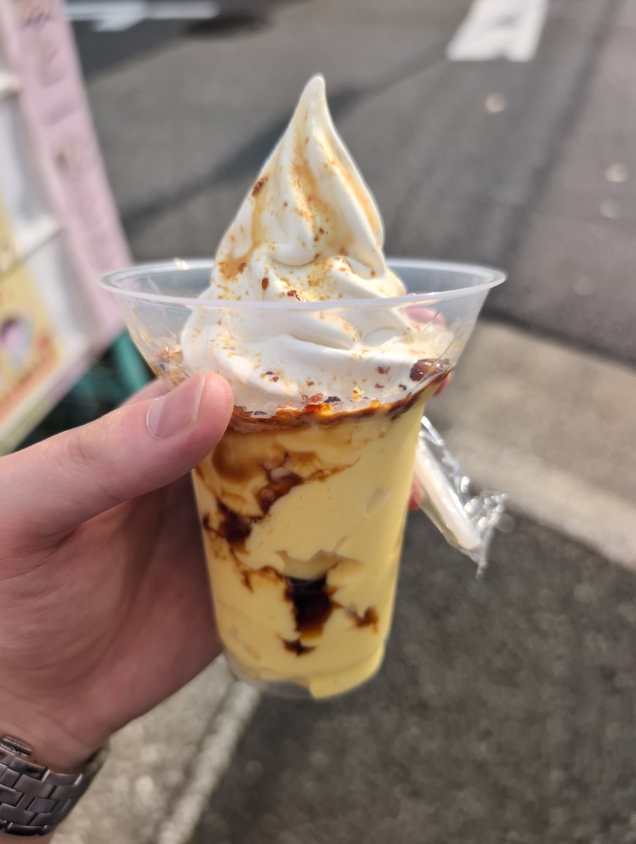 demeking__'s tweet photo. SAWを見ながらなめらかプリンパフェを食うの最高や(クレイジー)
もちろん特盛 https://t.co/NJExBgWH0E