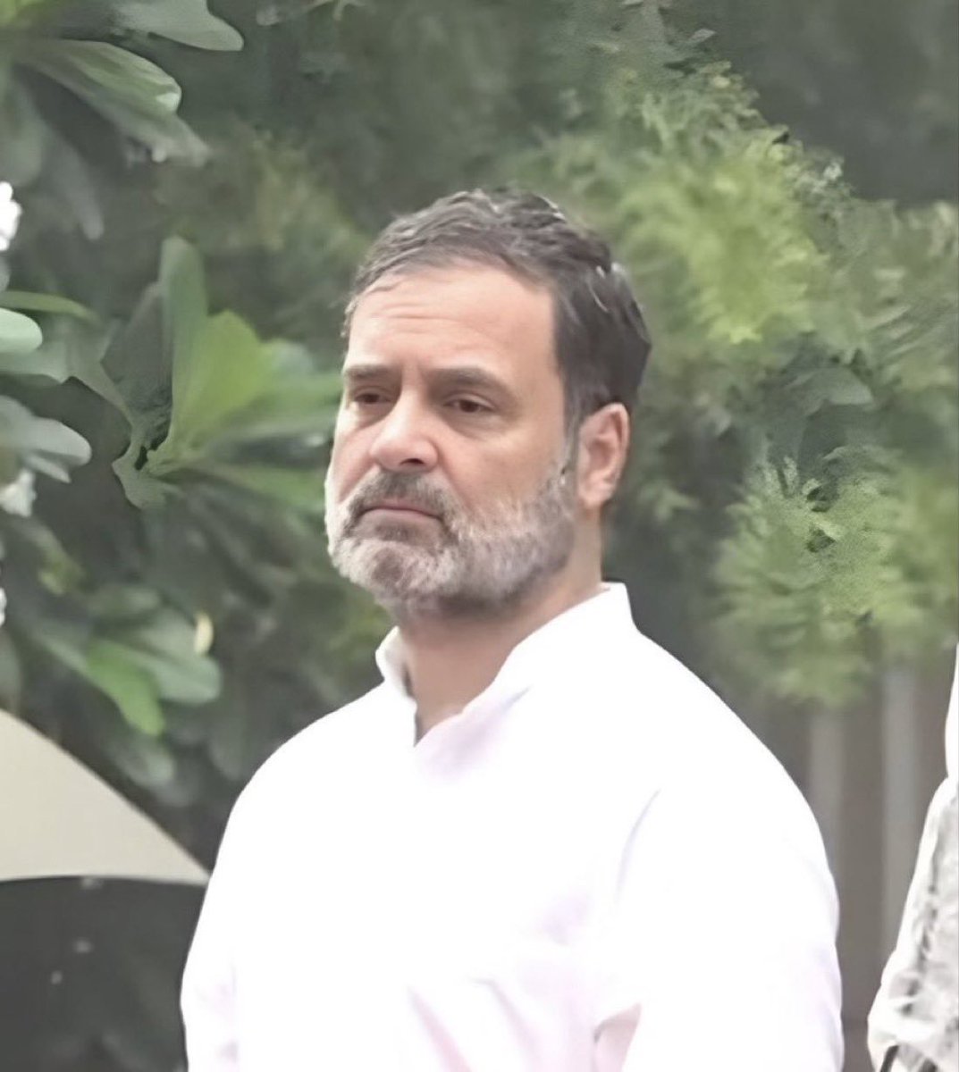 minakshi_25's tweet photo. मैं कभी बतलाता नहीं,
पर मोदीजी से डरता हूं में मां..

#feeling https://t.co/5nOC7JyyC5