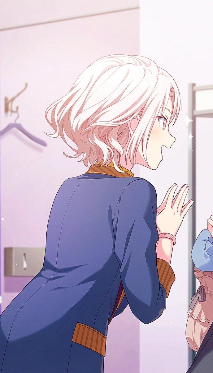 Mizu7countdown's tweet photo. You see the Akiyama sisters and you just know their mom will look ethereal as hell once they decide to give her a model https://t.co/VTk3Gi9qML