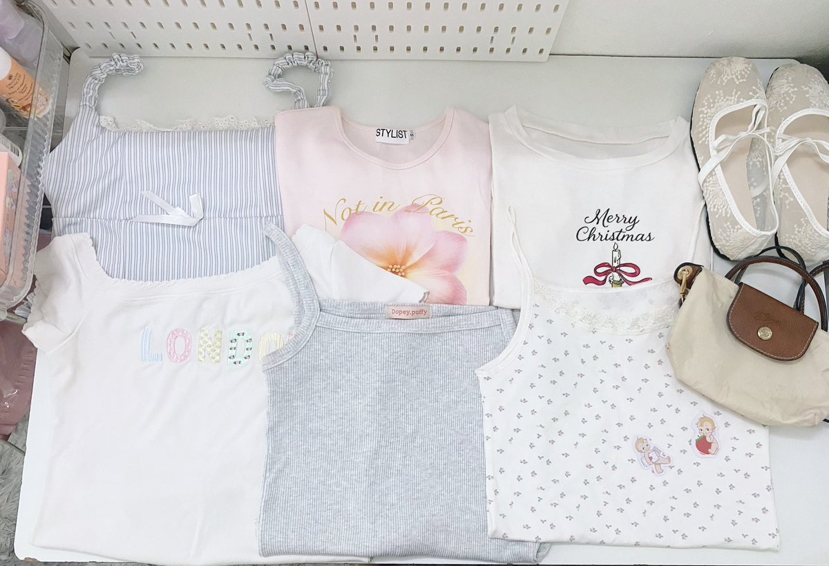 usedbabaittt's tweet photo. ꒰  ✿  ส่งต่อเสื้อผ้าในตู้ 👚💭

new+uesd 👀
หลักสิบไม่ถึงร้อยทุกตัว มีมากกว่าในรูป!
Uniqlo h&amp;m ig korean. . .

ลงวันนี้ 20:00 น.🏠
ปักฟอลเฟบรอ ลด 10.-  🪷🛒

#เสื้อผ้ามือสอง  #ส่งต่อเสื้อมือสอง #ส่งต่อเสื้อผ้ามือ2 #โล๊ะตู้เสื้อผ้ามือสอง #โล๊ะตู้ #ส่งต่อเสื้อผ้า https://t.co/Rn3RFv7akP