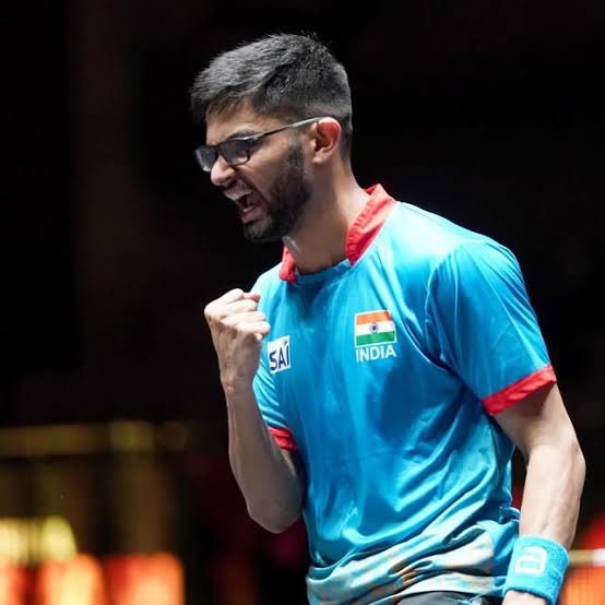 TheKhelIndia's tweet photo. 🚨 MANUSH SHAH STORMD INTO THE ROUND OF 16 AT ASIAN GAMES 2026! 🏓

A brilliant display from Manush Shah as he cruises past Iran’s Benyamin Faraji 4-0 in the Men’s Singles Round of 32 

11-9, 11-6, 11-6, 11-5

One step closer to the medal rounds! 🇮🇳 https://t.co/8VFoN8fk5x