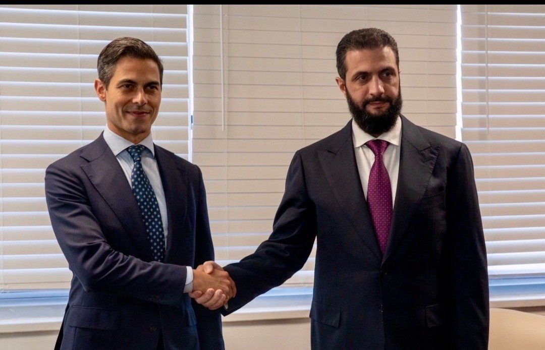 moeva18's tweet photo. @MinPres Als je de internationale rechtsorde wil beschermen had je deze terrorist laten oppakken ipv er gezellig mee te kletsen https://t.co/HuwyXWrX1W