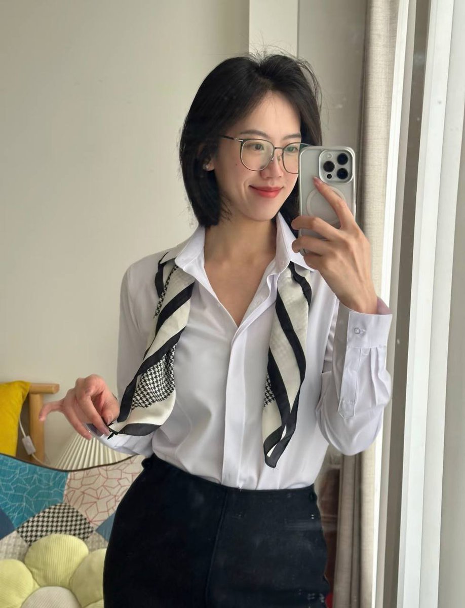 Erica_Michele89's tweet photo. 中秋假期虽好，但是感觉好无聊呢，街上又全是人，你们假期一般是去哪玩啊？可以推荐一下，当然消费太高的就算了，牛马经不起诱惑呢.... https://t.co/IFlxE2KPBY