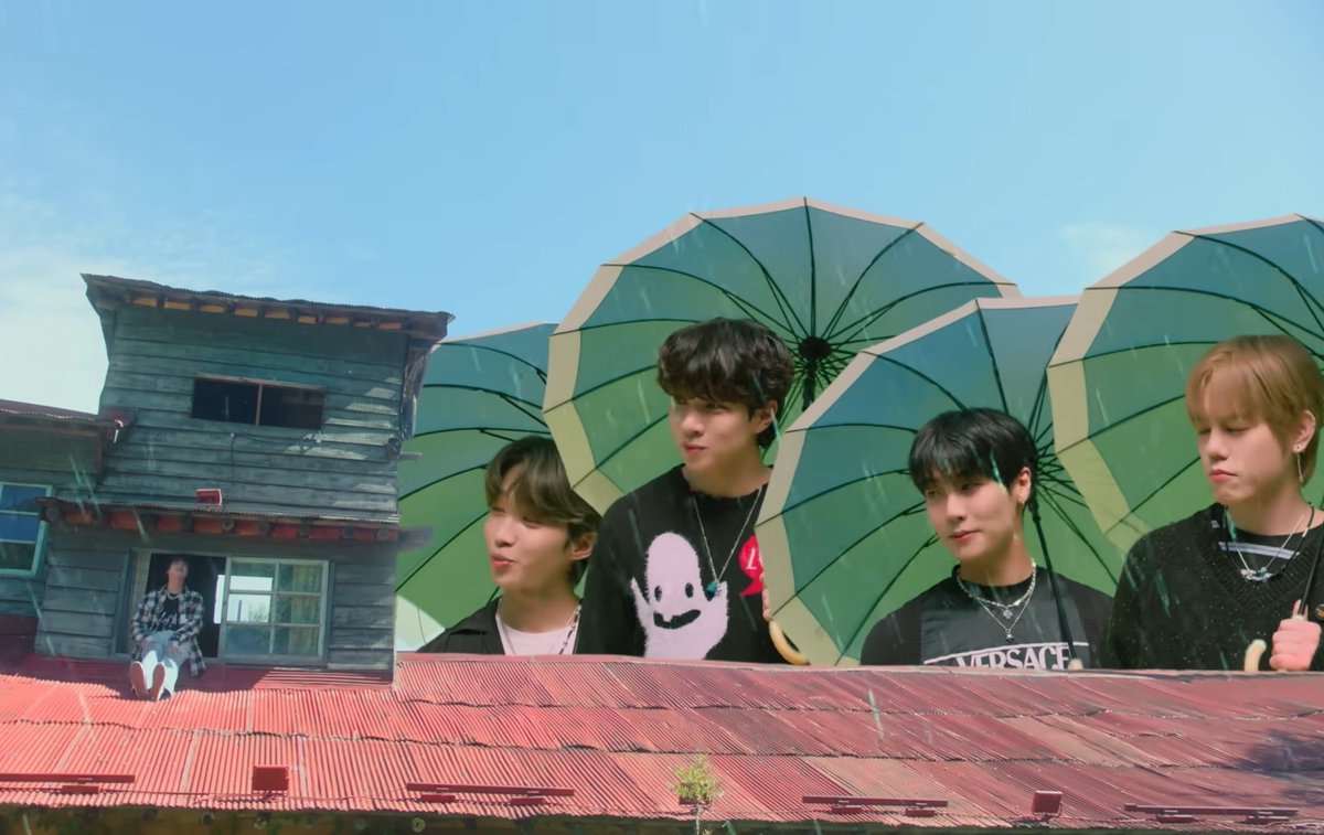 Vvillaintidote's tweet photo. n.flying ตอนถึงประเทศไทย be like : https://t.co/UrOhHx2CK6