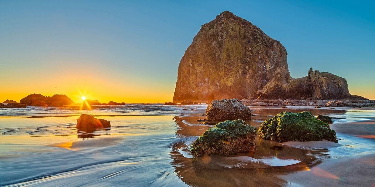 sassyinsilver's tweet photo. Savoring every single view on this American journey. 🎒 https://t.co/1edSzhlxEb