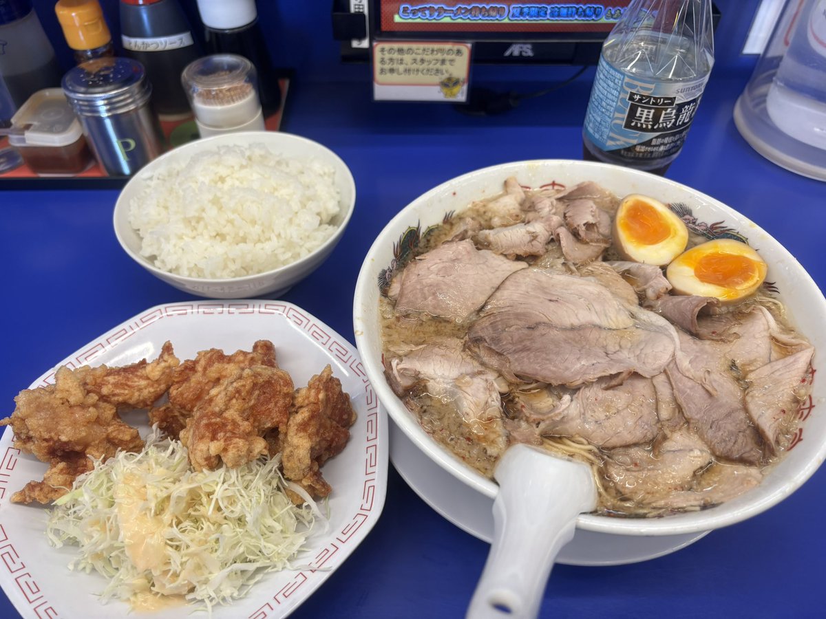 Syail_Syail's tweet photo. @mmmo___3 毎回撮ります。飯テロ用に https://t.co/08kjaFxhqb