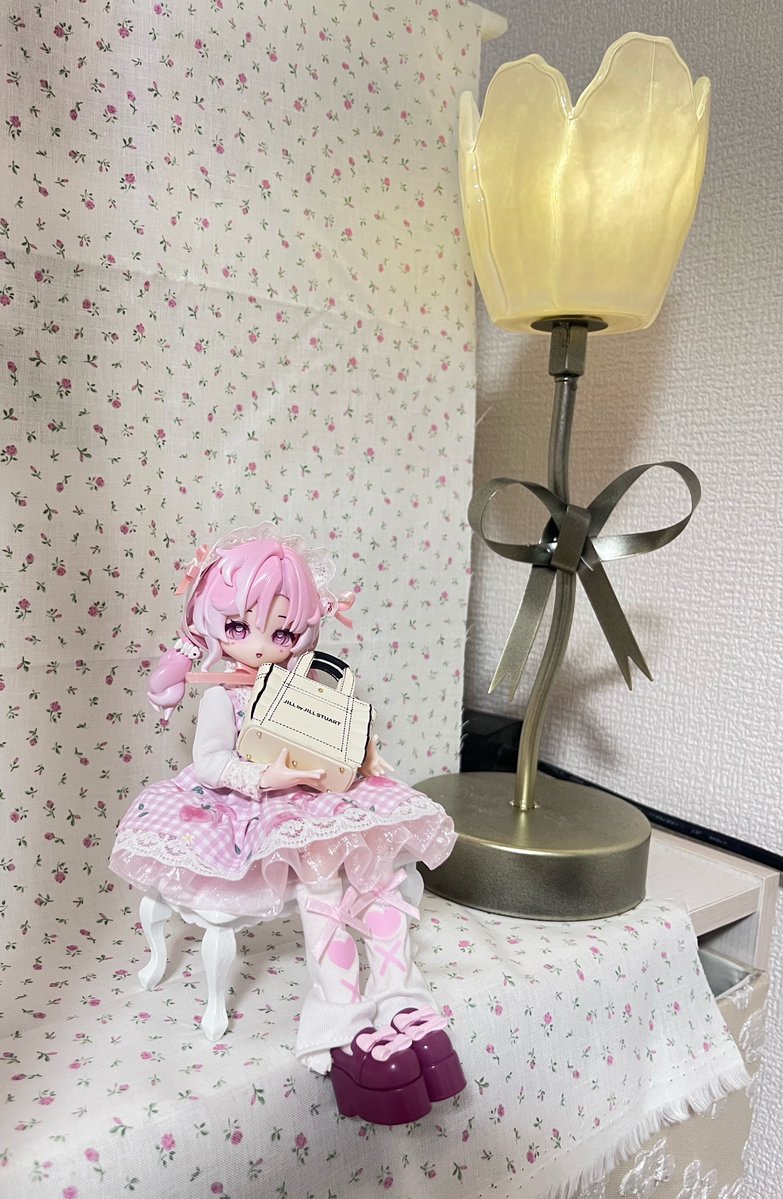 PurplePinkYarn's tweet photo. 引きで撮った時のちょこん...と感愛おしい🥰❤️‍🔥
.
.
.
#ミンティ2
#come4free
#ブラインドドール https://t.co/sUFd6JD5Cz