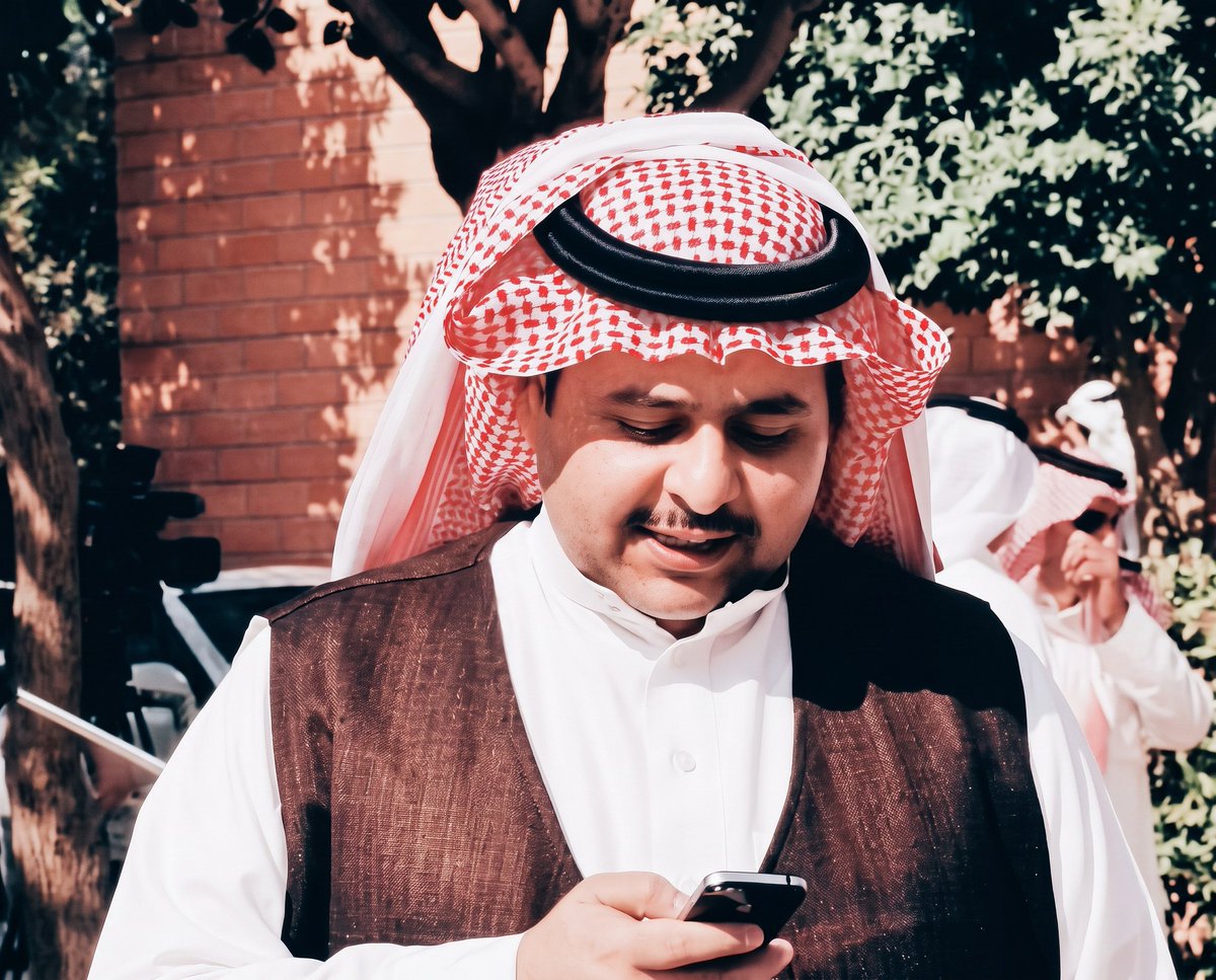 m3takl's tweet photo. اعتُقل المحامي #سلطان_العجمي تعسفيًا منذ أبريل 2020، إثر تغريدة تحدث فيها عن آخر اتصال جمعه بالإصلاحي الراحل الدكتور عبدالله الحامد رحمه الله، وانقطعت أخباره عن ذويه منذ ذلك الحين. https://t.co/N4DhdO7aez