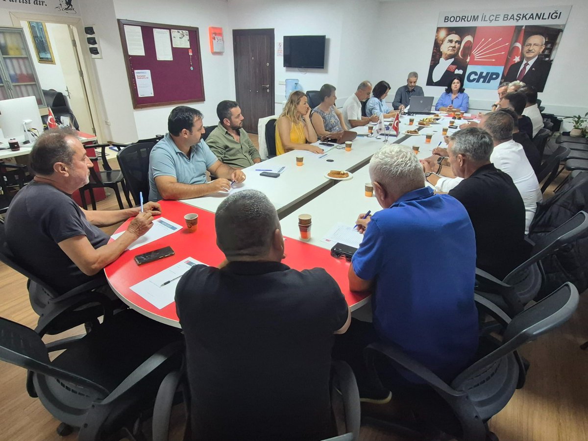 Yarimada48's tweet photo. CHP Bodrum İlçe Yönetiminde Görev Dağılımı Netleşti

https://t.co/mHY88qAxLa

HABER İÇİN LİNKE TIKLAYINIZ.... https://t.co/RPnr8eIm9G