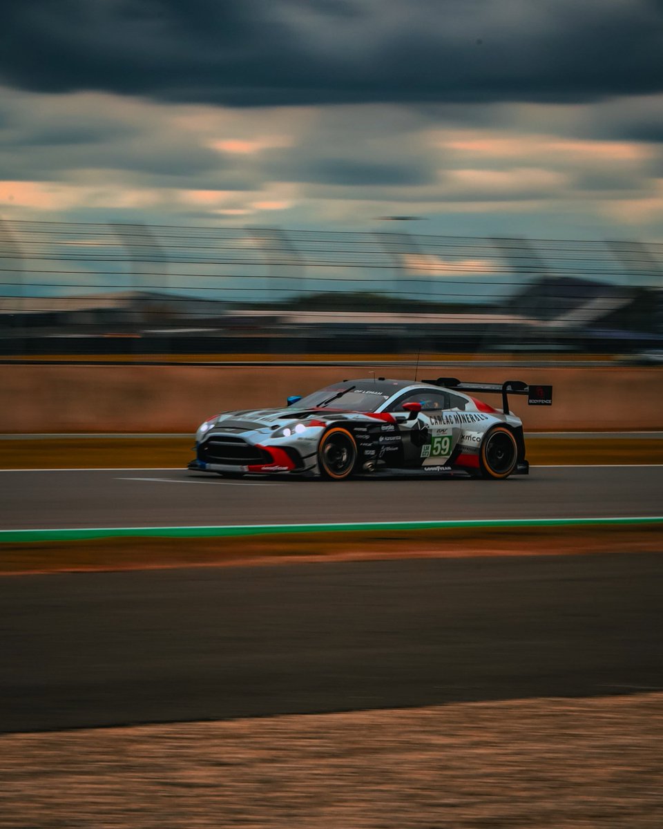LeonMersmanllg's tweet photo. Some quick edits of @elms_official action at @silverstonecircuit yesterday. First time shooting digital for a while. Did I get the moody weather vibes? #motorsportphotography #lemans #canonphotography #silverstone https://t.co/cV1USOyclE