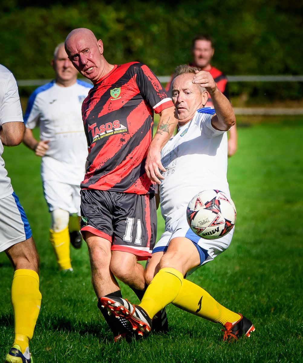 NelsonCavsVets's tweet photo. Some of the action from Sunday's O55s @WalesVets win against @PontyclunV 📸

#UpTheCavs #NelsonCavaliers #VetsFootball #WalesVets https://t.co/sfb3oO413x