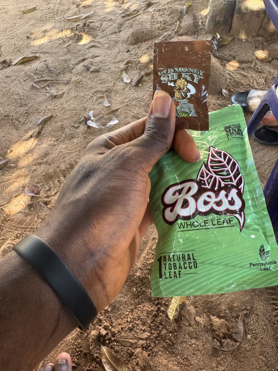 BlogNigeri67921's tweet photo. But why Jesus go leave our bills go dey pay for our sins and now bills Dey make us sin😪  🤔 https://t.co/pZinQ9IV8C
