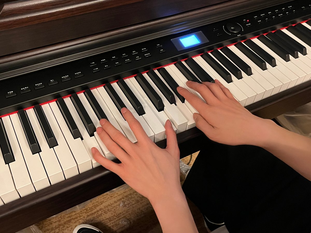mymateo560482's tweet photo. New to piano Start with 10 mins a day! Small steps build big joy. Grab your keys and play a little something tonight ， https://t.co/YukugKohBk