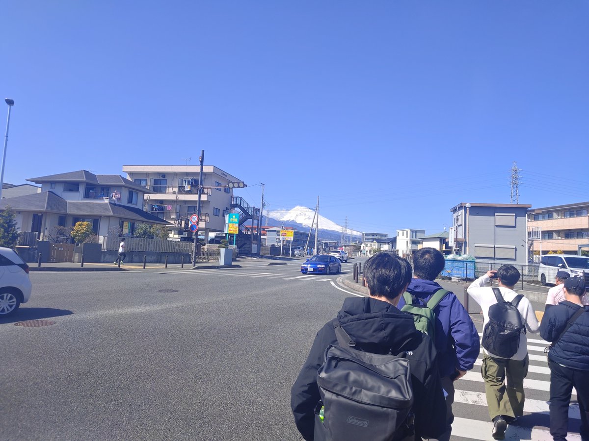 tokai_geography's tweet photo. 昨年度設部した、東海高校地理研究部です！
地理オリンピックへの挑戦、巡検（不定期）、部員有志での各種研究活動に取り組んでいます。

ぜひフォローなどよろしくお願いします(＞人＜;) https://t.co/VS2ZGIeRPd