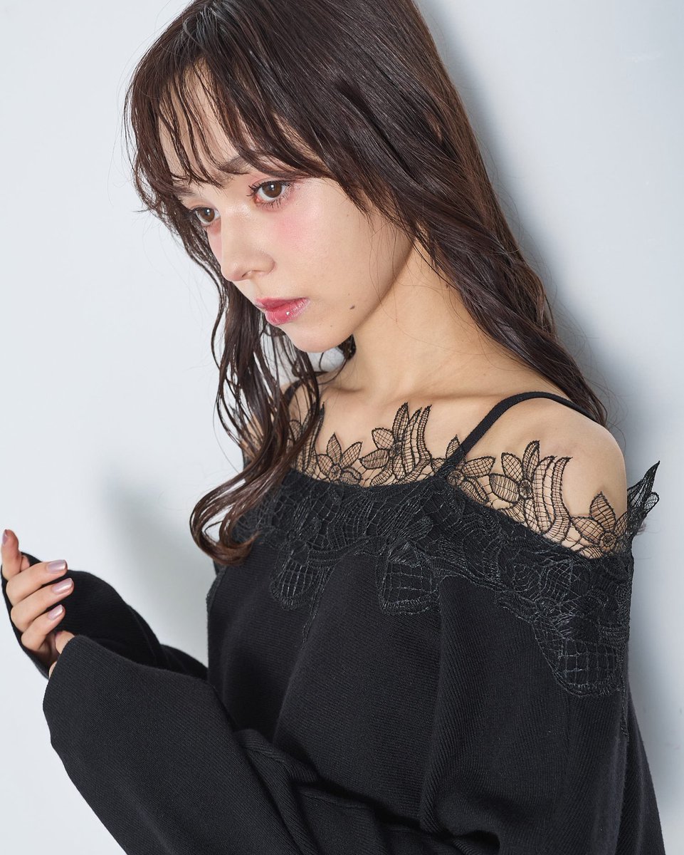 rei_feminine's tweet photo. INGNIのお姉さんブランドのsoela、
プチプラなのに秋服も大人フェミニン🕊𓈒𓏸︎︎︎︎ https://t.co/DXeCHsjIeK