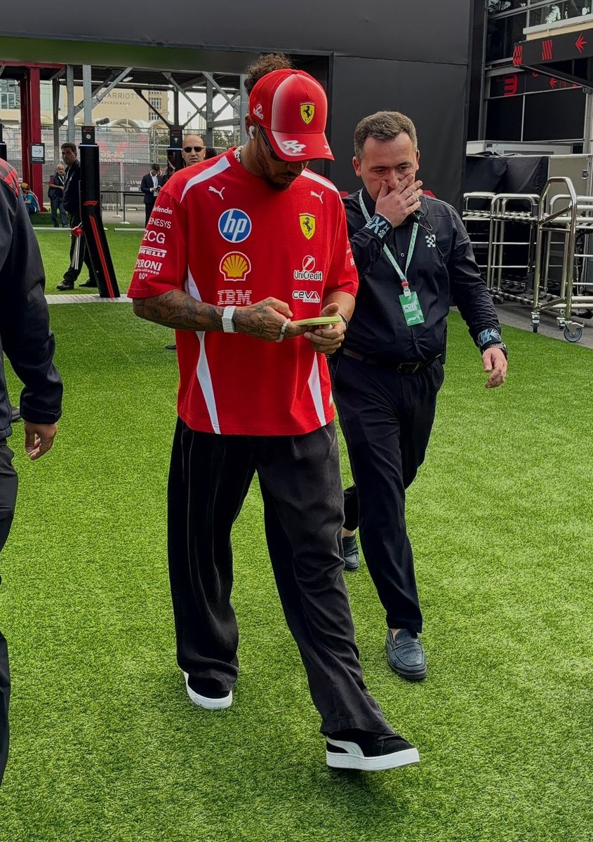 lucasscircuit's tweet photo. Lewis has arrived in the paddock for quali day 🇦🇿 https://t.co/UC7ZtJS7Dv