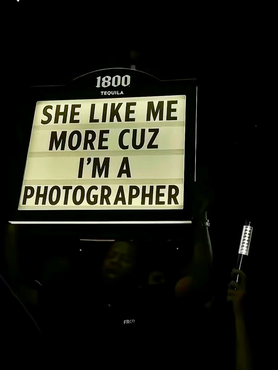 ToddAkery's tweet photo. She likes me more because I’m a photographer. https://t.co/3xRMINMJPZ