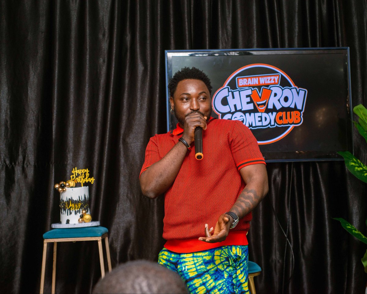 Smilesoundz's tweet photo. Last Sunday was a blast
I performed live at brain wizzy chevron comedy clubs and the experience was incredible
.
#trend #afrobeat #highlighters https://t.co/pej3lJ1RlG