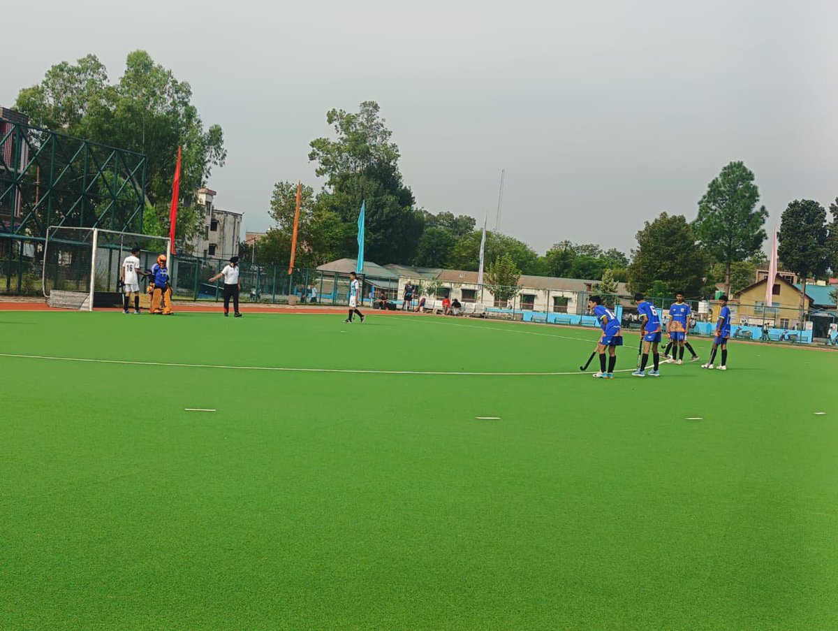 YssPoonch's tweet photo. INTER-DISTRICT UT-LEVEL U-17 BOYS HOCKEY TOURNAMENT COMMENCES AT POONCH*

*12 Districts Participate in UT-Level Tournament; 216 Young Hockey Players Take Part https://t.co/Fm3kPXJpaN