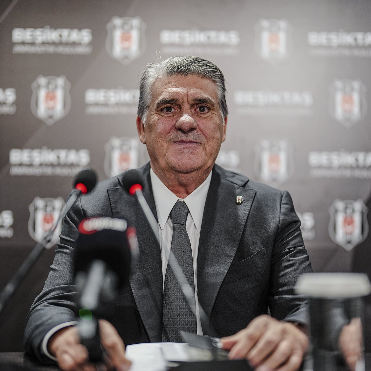 kartalanalizcom's tweet photo. Serdal Adalı: “Salah olsaydı, Vlahovic olmazdı yani sisteme uygun olmazdı.” https://t.co/2vSAT7LYYk
