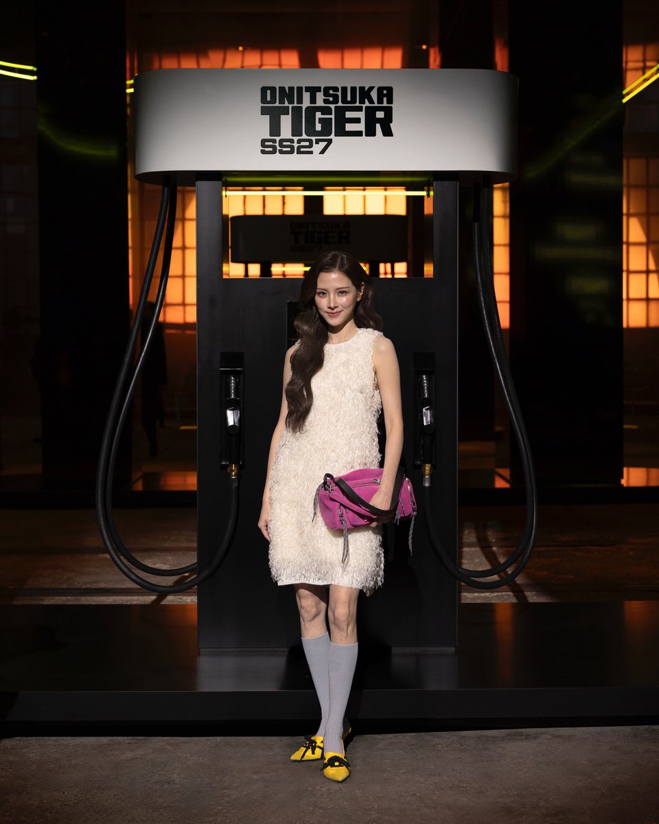 mintmag_th's tweet photo. สวยออร่า! เสิร์ฟโมเมนต์สวยของสาว ‘ใบเฟิร์น พิมพ์ชนก’ Brand Ambassador ของ Onitsuka Tiger Thailand ขณะที่เดินทางมาร่วมชมแฟชั่นโชว์ Onitsuka Tiger คอลเล็กชั่นใหม่ Spring Summer 2027 ที่จัดขึ้นเมื่อวันพุธที่ผ่านมา ณ มิลาน ประเทศอิตาลี 💚

#Baifernbah
#OnitsukaTigerSS27
#MintNews https://t.co/qcDYxqH0VU