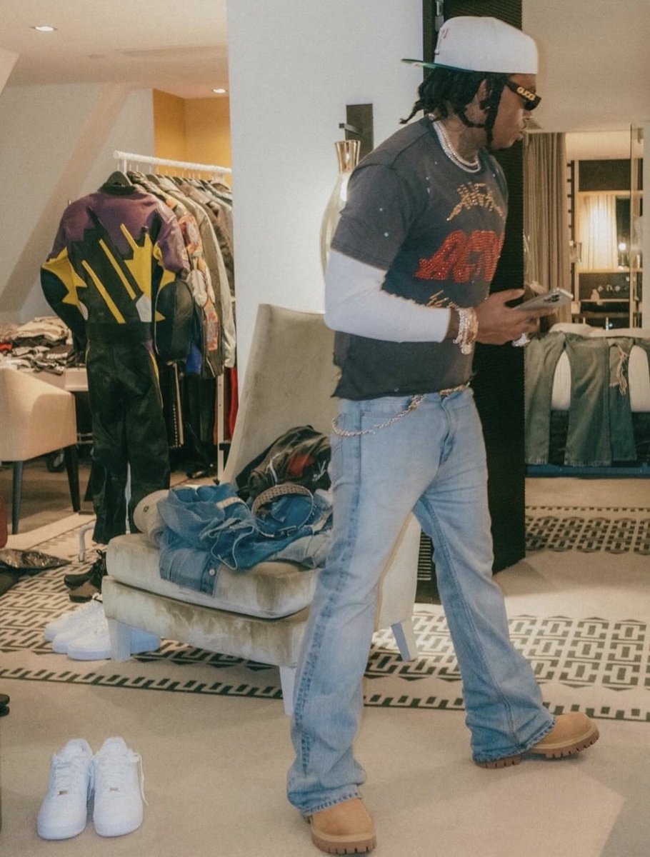STYLECTUAL's tweet photo. Gunna showing how to put a streetwear fit together. https://t.co/ihy0PqrFlN