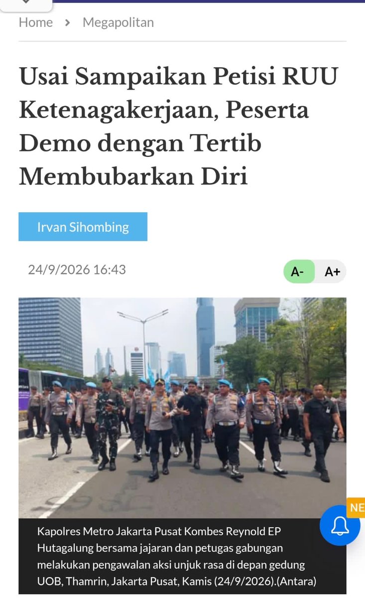 rafiadr2's tweet photo. Aspirasi dapat disampaikan dengan damai dan tetap menjaga ketertiban. Petugas hadir mengawal jalannya aksi agar situasi tetap aman dan kondusif bagi semua.
#BeraspirasiDenganBijak
Damai Utarakan Pendapat https://t.co/5RP34UyhrK
