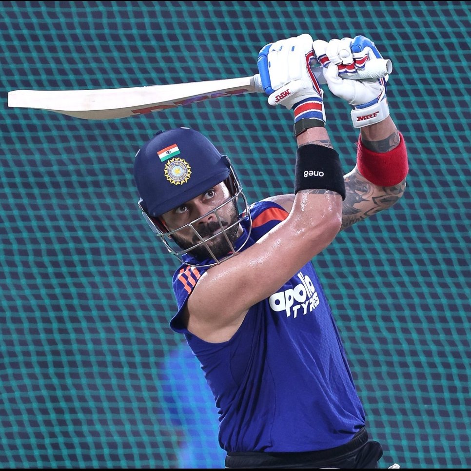 Teamindiacrick's tweet photo. 🚨 BREAKING NEWS 🚨

🇮🇳 TEAM INDIA - INTRA-SQUAD PRACTICE MATCH SCORECARD 🏏

🔥 INDIA X1 - 286/6 (50 Overs)

Shubman Gill - 7 (8)
Yashasvi Jaiswal - 76 (71)
Dhruv Jurel - 12* (11)
Nitish Kumar Reddy - 63 (59)
KL Rahul - 44* (38)
Extras - 11

🔥 INDIA X2 - 287/5 (48 Overs)

Virat Kohli - 84* (92)
Rohit Sharma - 58 (63)
Ravindra Jadeja - 3* (4)
Ruturaj Gaikwad - 51 (47)
Naman Dhir - 34 (27)
Extras - 9