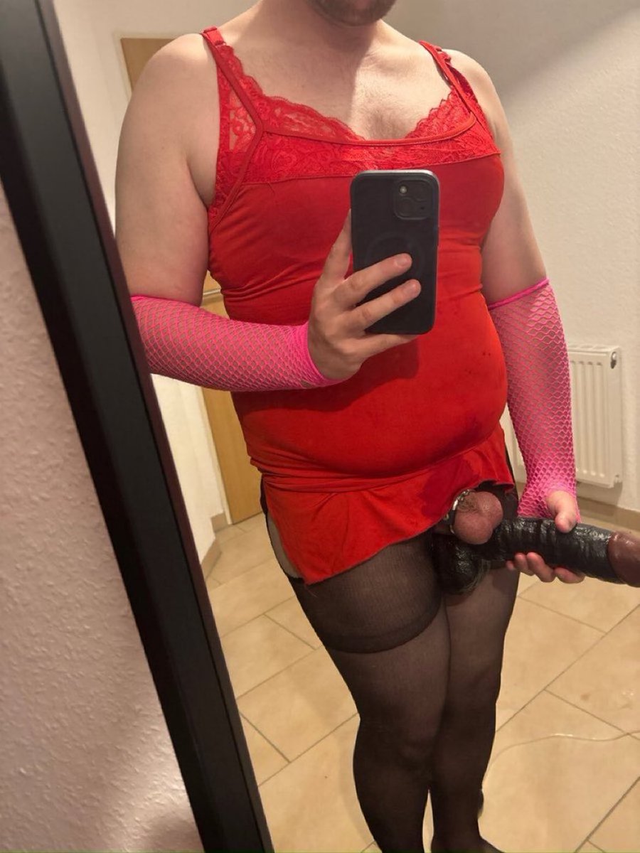 goddessqueendr_'s tweet photo. My pretty sissy is exposed before all of you  
His red dress and the chastity cage 👗🔒😂  
I've tried so often to see his tiny cock… but it's so small, it practically doesn't exist 😂  
#Sissy #Keuschheit Käfig #Feminisierung ExposedSissy #Chastity https://t.co/Dnn2jzUSpW