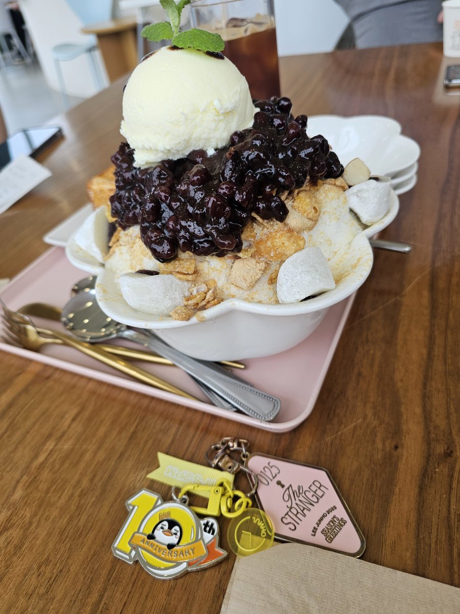 jjangami's tweet photo. 추석엔카페지 https://t.co/qfMVTYzskt