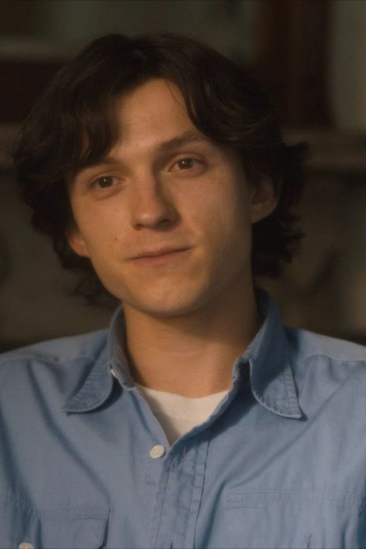 F1shUpdates's tweet photo. Tom Holland in the extra footage from 'AVENGERS: ENDGAME ENCORE' as Peter Parker.

(https://t.co/pm4Tm9f6oG) https://t.co/O0IBeuGWsT