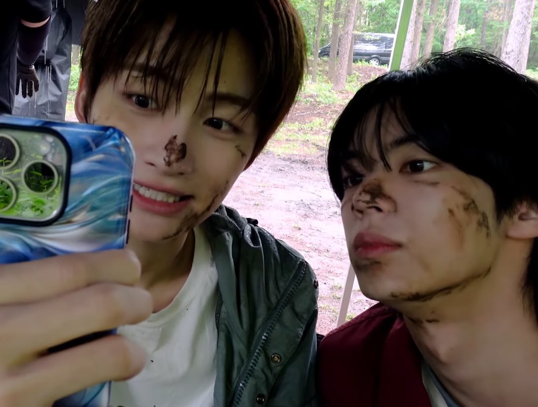 choksoodan's tweet photo. can someone please watch my puppies i need to go somewhere https://t.co/6asyVj4sRd