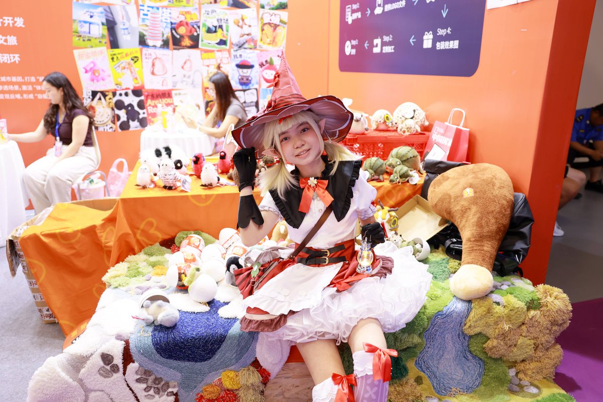 CorettaKimct0's tweet photo. Finalmente en la Comic Con! Recorrer todos los stands, ver los cosplays increíbles y conseguir mis merchandises favoritos. Un día genial que no olvidaré! https://t.co/1qZ11wPL6Z
