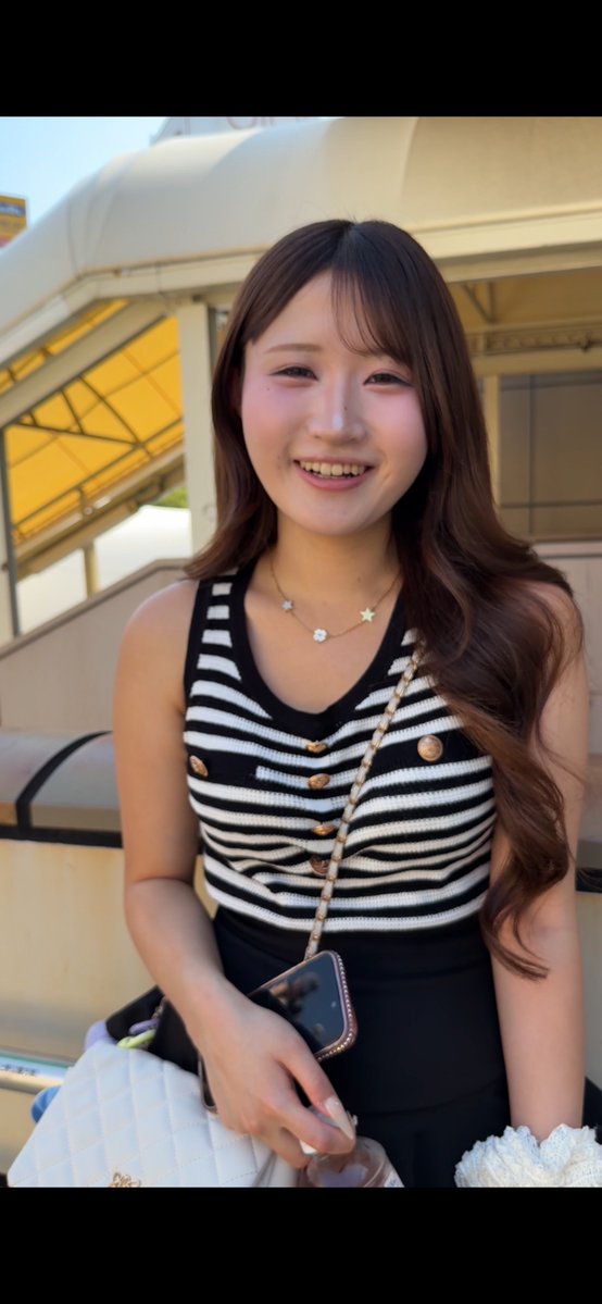 itsdanireynolds's tweet photo. 全てにおいてちょうど良い女さんがこちらです https://t.co/GZKjW32tuZ