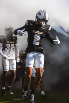 Jairusingram03's tweet photo. Thankful and blessed to receive an offer  from Purdue University 
@BoilerFootball @_Roderickharris @DaRealCoachG @CoachXBrown https://t.co/o01ScVQDby