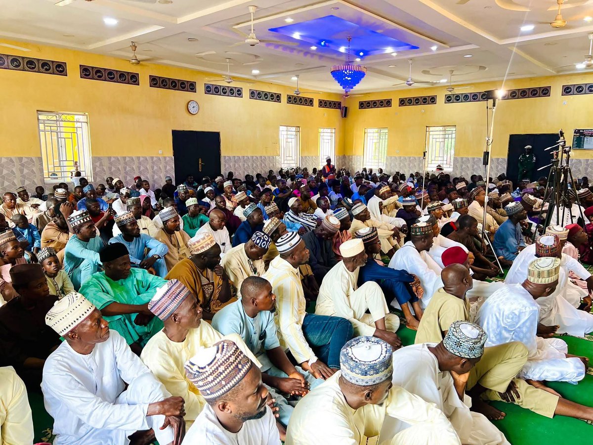 mohammad_abacha's tweet photo. @ProfIsaPantami delivered the Friday Khutbah at Masjidul Ahfaad in Nasarawo, Gombe. https://t.co/ENud408ftJ