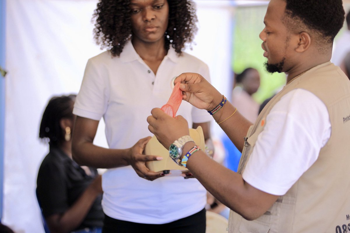 NaguruC's tweet photo. Our Peer Educators are engaging @GuluVarsity students in an interactive session on condom use, from correct use to clearing up those myths that somehow refuse to retire! 

Because knowing about condoms is one thing. Knowing how to use them correctly, consistently and confidently is another. #SAYPlusUG
