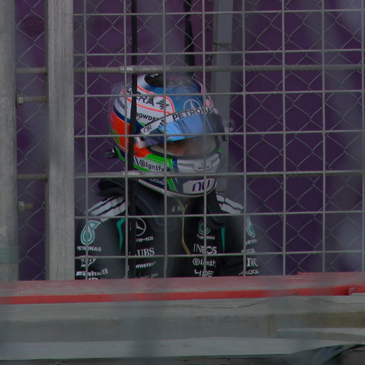 Saetta_McQueen's tweet photo. “Ciao Marco sai dov’è Kimi?”

Si

#F1 https://t.co/Yy5iBmOO1G