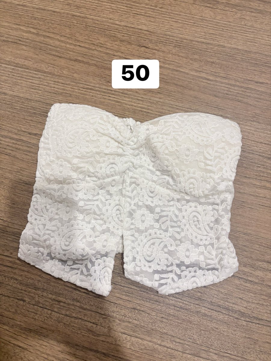 PaiiWdi's tweet photo. #ส่งต่อเสื้อผ้ามือ2 #ส่งต่อเสื้อผ้า #ส่งต่อเสื้อผ้ามือสอง #โล๊ะตู้เสื้อผ้า  #vghbkk #เสื้อผ้ามือสอง #ส่งต่อstylist #ส่งต่อcintage #ส่งต่อduex https://t.co/UdKJ7YQ3Km