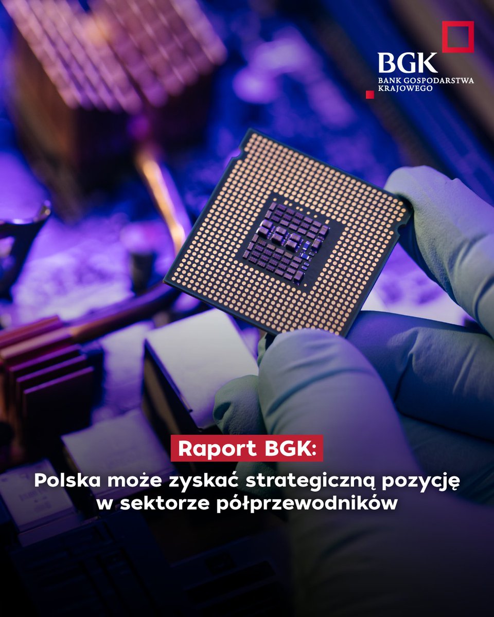 BGK_pl's tweet photo. Polska może stać się jednym z kluczowych krajów w europejskim sektorze półprzewodników i wzmocnić swoją pozycję w łańcuchu dostaw tych strategicznych technologii. Takie wnioski płyną z raportu #BGK „Technologie kluczowe: półprzewodniki jako zasób strategiczny dla Polski”.

Eksperci BGK szacują wartość polskiego rynku półprzewodników w 2025 roku na 5,1 mld USD i prognozują, że do 2035 r. wzrośnie ona do 23,7 mld USD. 💵 Jednak to nie produkcja najbardziej zaawansowanych chipów, a specjalizacja w projektowaniu układów scalonych, technologiach energoelektronicznych, fotonice oraz montażu, testowaniu i pakowaniu półprzewodników ma być przewagą w rozwoju sektora nad Wisłą. 📈

Branża potrzebuje długoterminowego finansowania, które zapewniają https://t.co/paL4VdRpzO. instrumenty Banku Gospodarstwa Krajowego.

Dowiedz się więcej 👉 https://t.co/3KPf3odo2Z