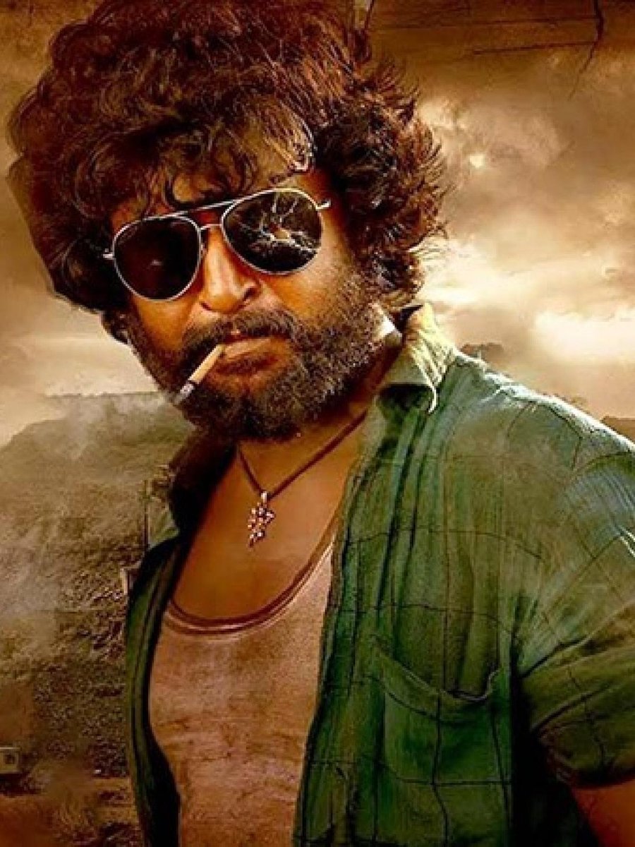 vxvekkk's tweet photo. Kabali                                         Kaala https://t.co/uiPnek3h8j