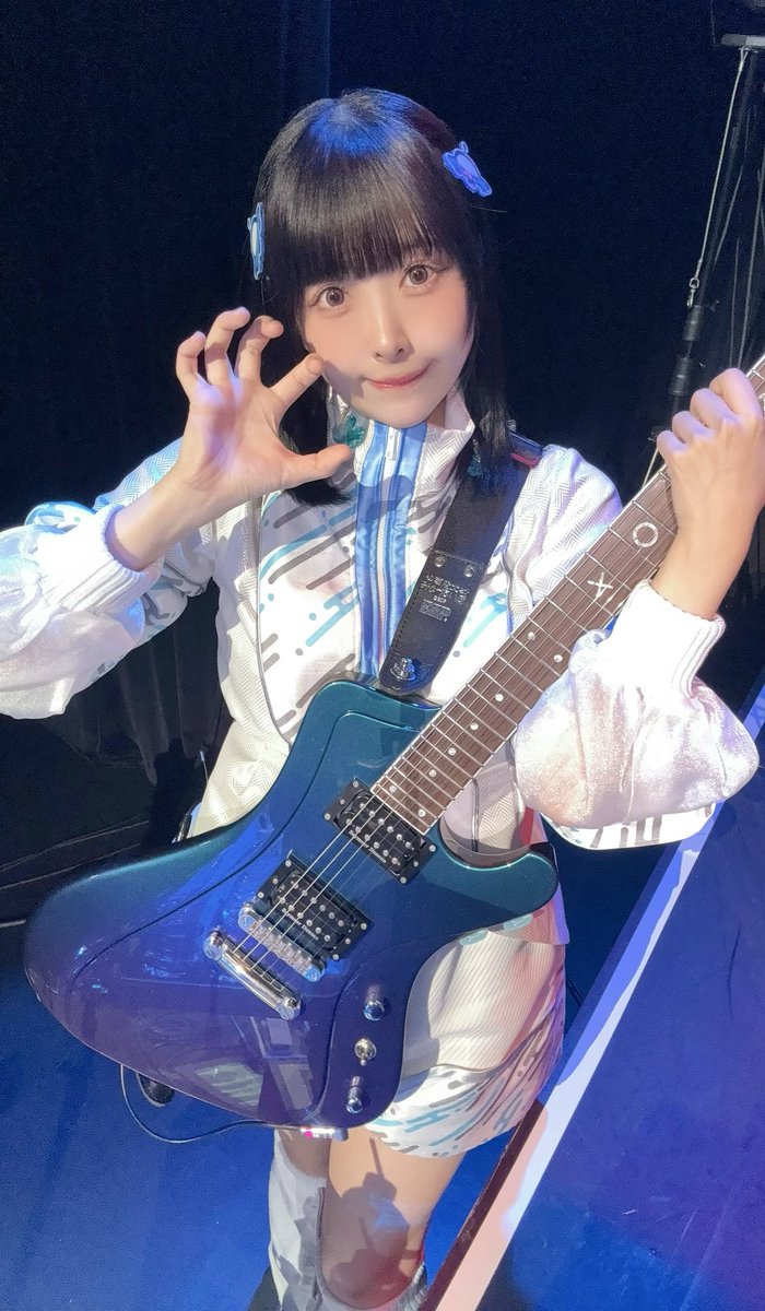 ritsu_yumemita's tweet photo. 「新宿着陸計画」DAY2
ありがとうございました！
着陸成功〜っ！！見つけてくれて、ありがとうございます
私も、発見しましたよ〜👀👀👀👀ﾐｴﾀ！

夢限大みゅーたいぷ Gt.峰月律
#ゆめみたフリーライブ_DAY2 https://t.co/KTfvSPS95g