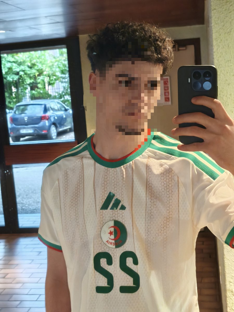 a2nos_'s tweet photo. C bon vous voyez assez ma gueule comme ça https://t.co/kGgg6V0Ueu