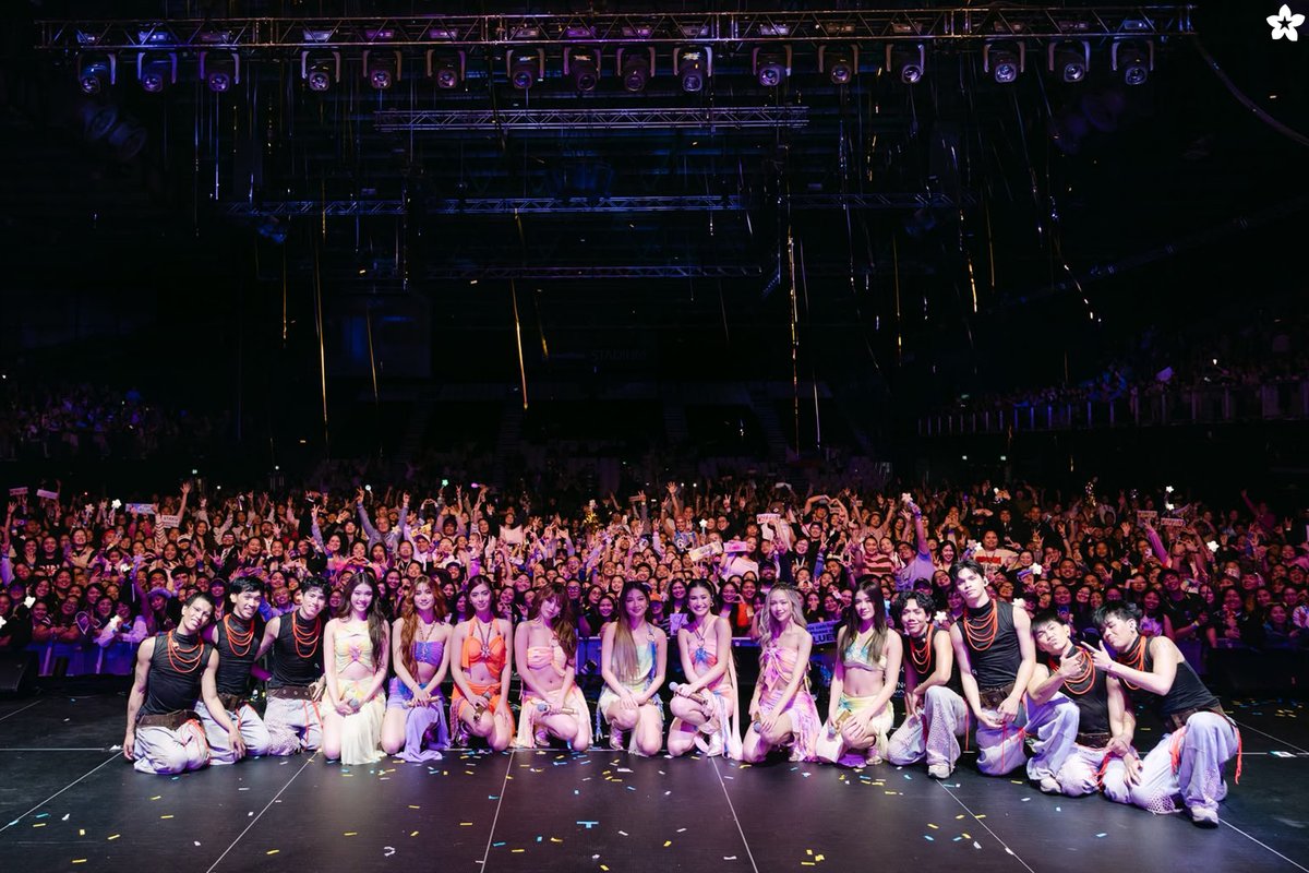 BINI_ph's tweet photo. CAN’T GET YOU OUT OF OUR HEADS! 🎶

You showed up, sang your hearts out, and made this stop one for the books! Chur, Auckland! 🇳🇿

📷Ekson Media, Uplift Creative Lab, and Daybreak Entertainment Media

BINI SIGNALS SAIL TO AUCKLAND
#BINI #BINI_SIGNALS_WORLDTOUR_2026 
#BINI_SIGNALS_AUCKLAND