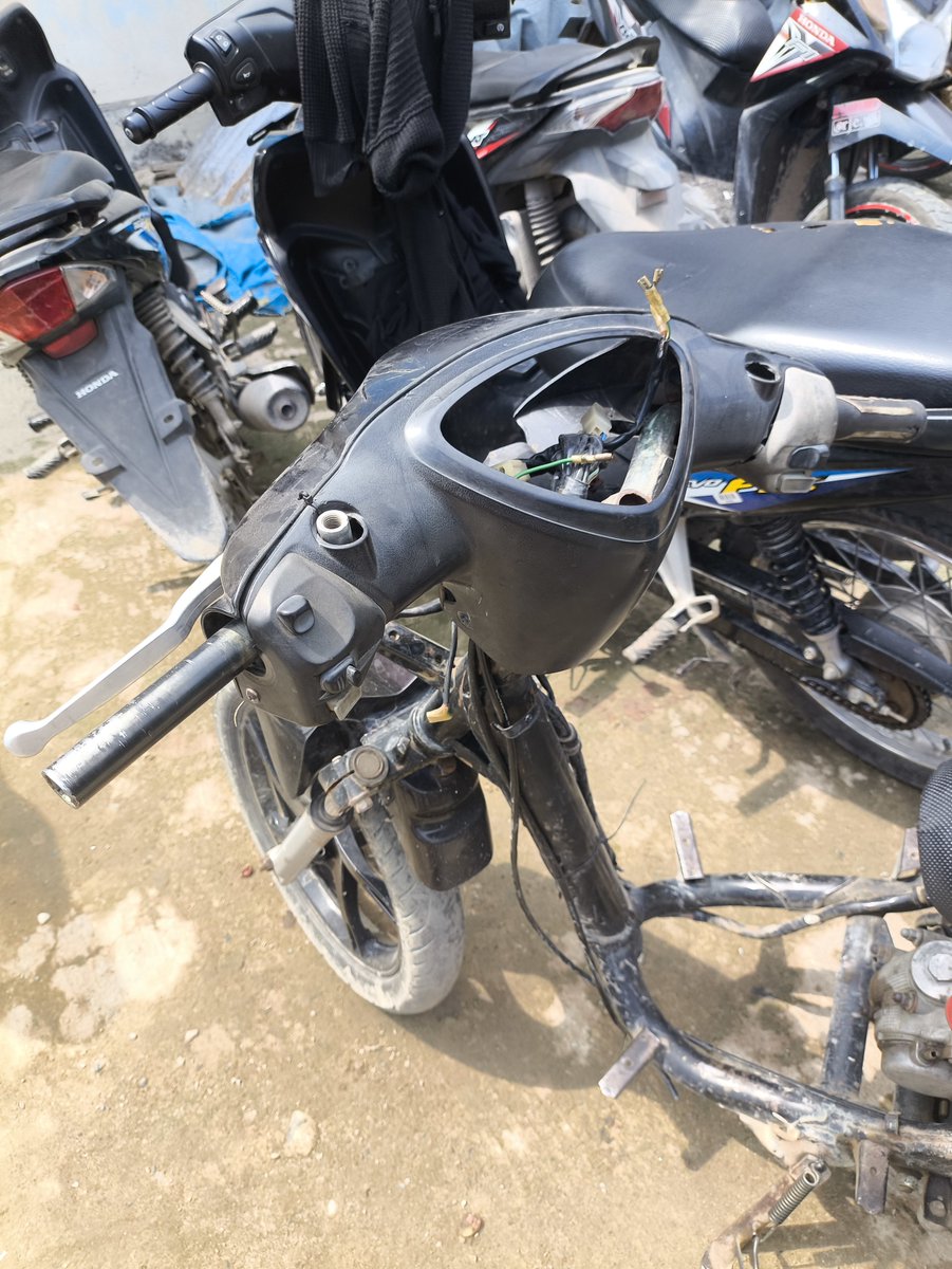 unguajaib's tweet photo. cuuu bgt motor kuyang https://t.co/jw5JL19EXn
