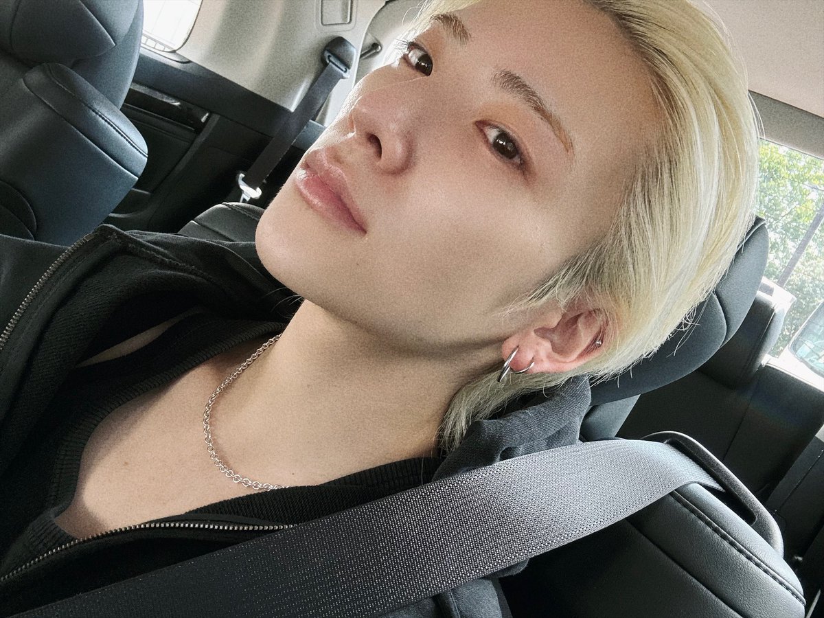iamnotjooe's tweet photo. หล่อจัง มีแฟนยังน้อ https://t.co/Fc8ThtoGfo