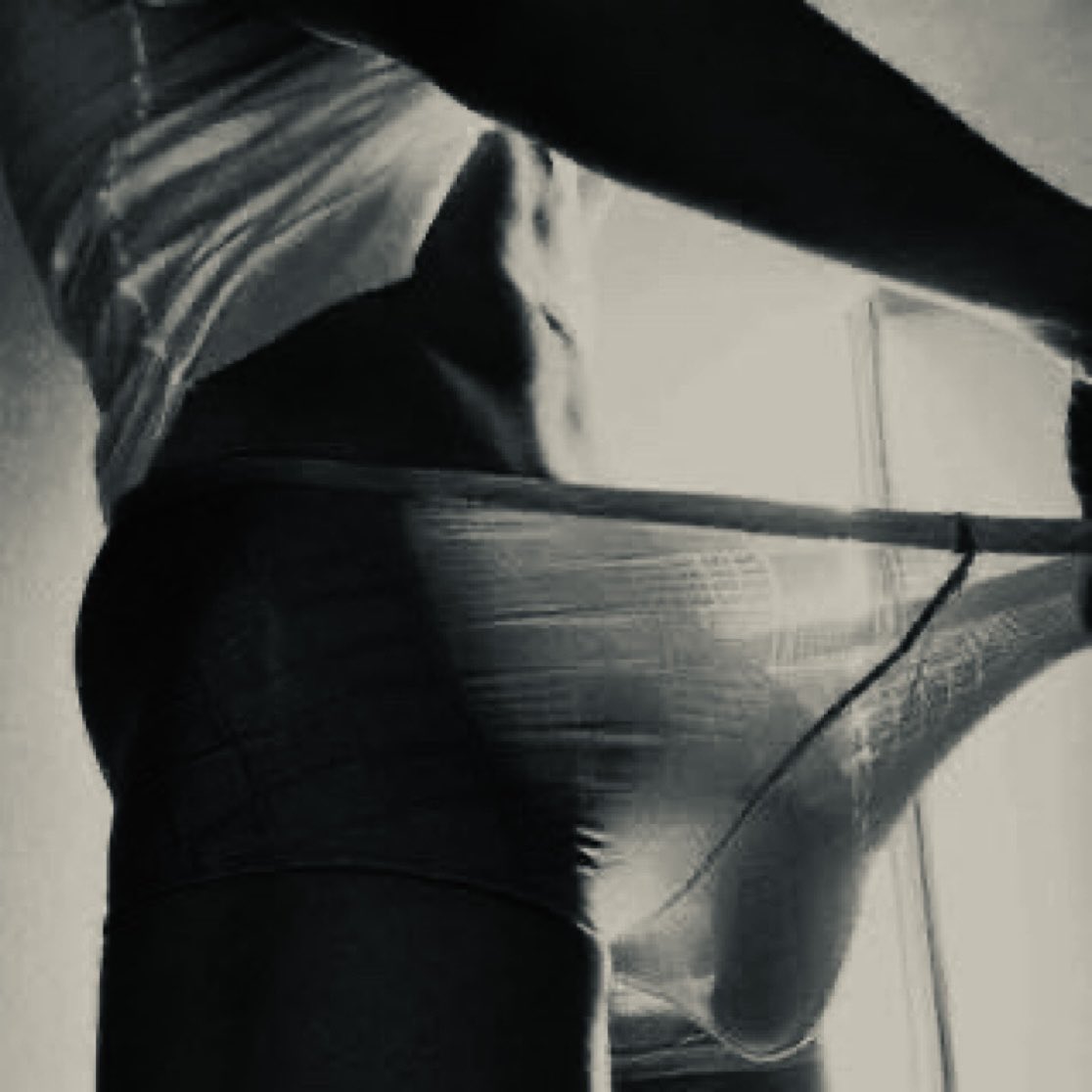 PURPL3HUMAN2's tweet photo. “Oh hey!! [Reader]! These new underwear you got me are working wonderfully!

They haven’t ripped not once in the past week!! It’s truly amazing!” https://t.co/qY9d8DwOJI