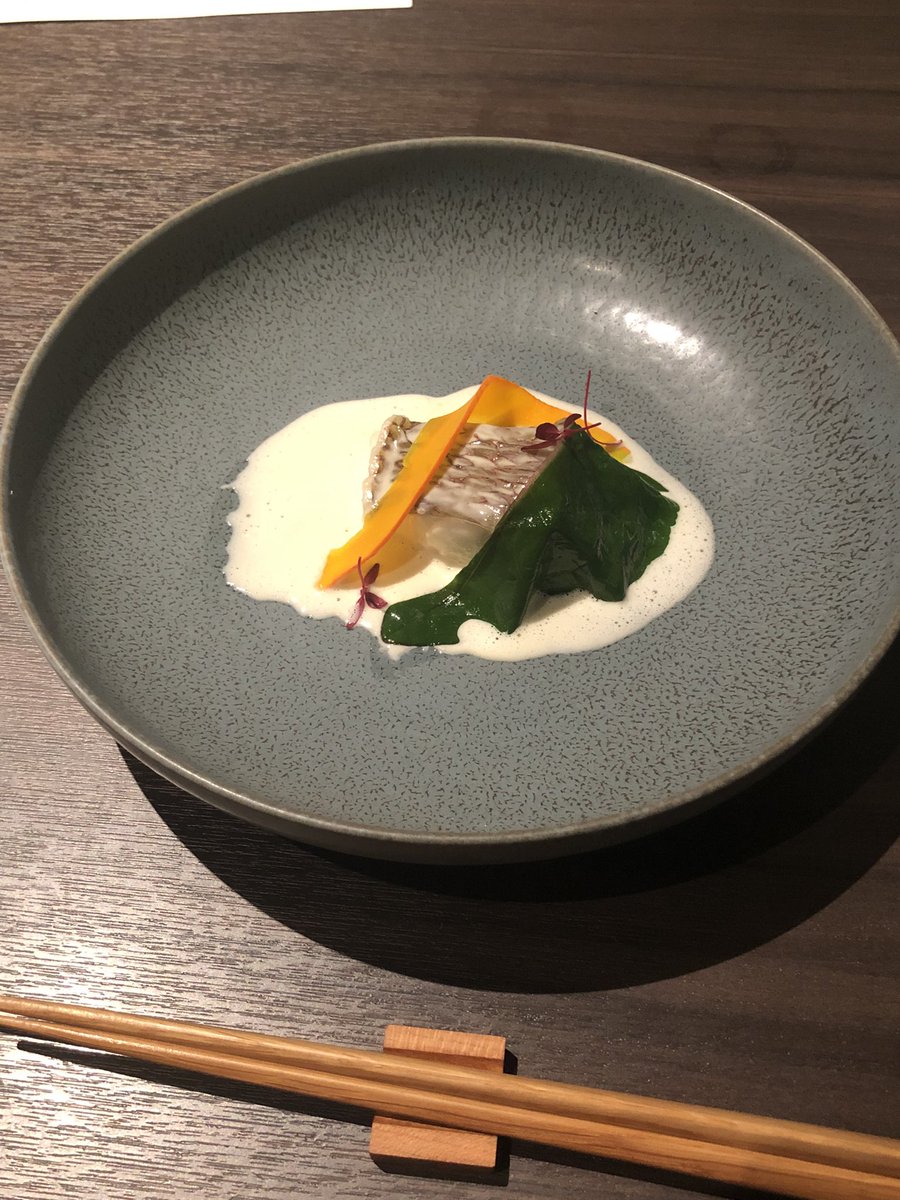 hiIraGI__VL's tweet photo. 前菜からの蒸物にタイの白ワイン蒸、焼物に京鴨のロティ、ご飯物にひらたけご飯のぶぶ漬けが出てきましておわーーーー https://t.co/nZWPRVOxqm