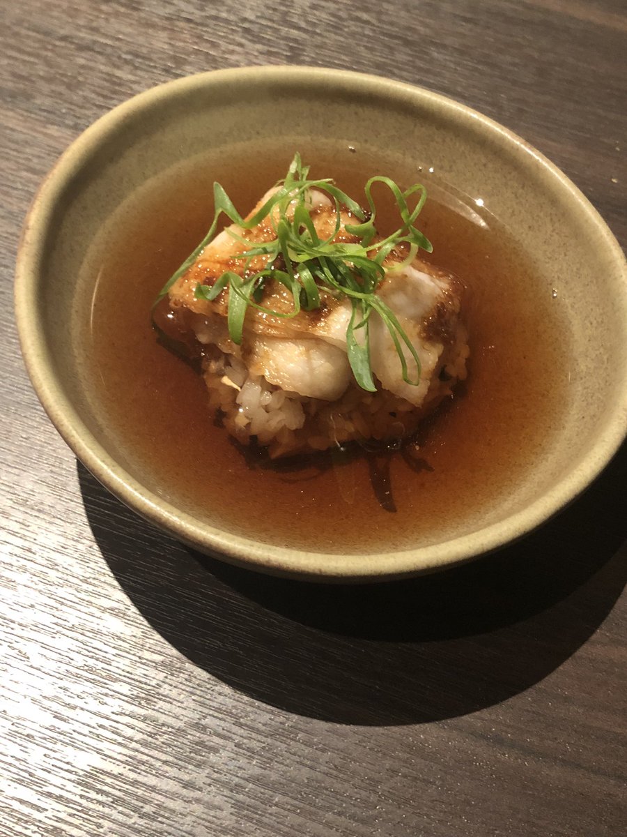 hiIraGI__VL's tweet photo. 前菜からの蒸物にタイの白ワイン蒸、焼物に京鴨のロティ、ご飯物にひらたけご飯のぶぶ漬けが出てきましておわーーーー https://t.co/nZWPRVOxqm