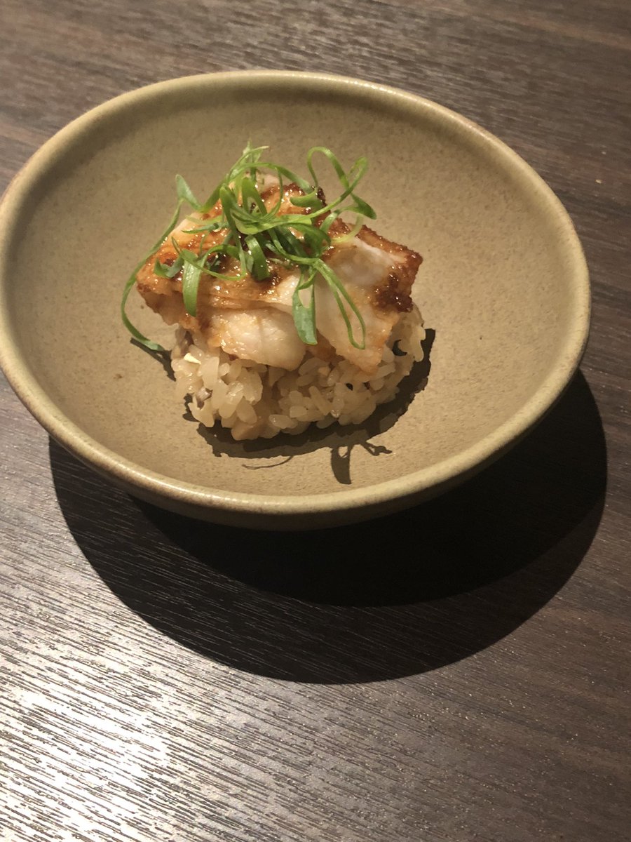 hiIraGI__VL's tweet photo. 前菜からの蒸物にタイの白ワイン蒸、焼物に京鴨のロティ、ご飯物にひらたけご飯のぶぶ漬けが出てきましておわーーーー https://t.co/nZWPRVOxqm